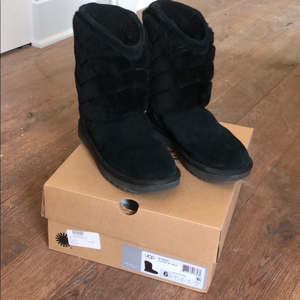 UGG® Tania Genuine Shearling Boot